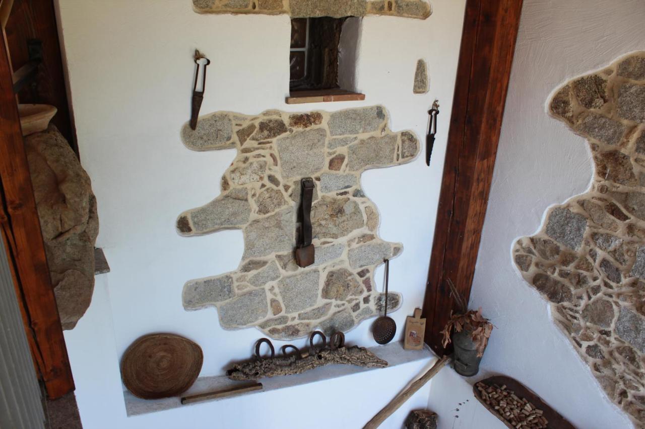 Bed And Breakfast Murales Orgosolo Exterior photo